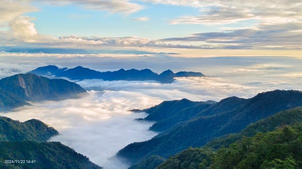 跟著雲海達人山友追雲趣-二訪 #鳶嘴山 解鎖 #黃金雲海 #夕陽雲海 #火燒雲 #琉璃光2652021