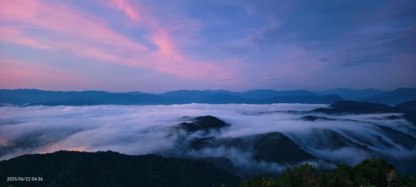 二格山 #琉璃光 #雲海流瀑 #雲瀑 #火燒雲 #日出 6/222817104