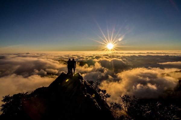 鳶嘴山 夕陽雲海