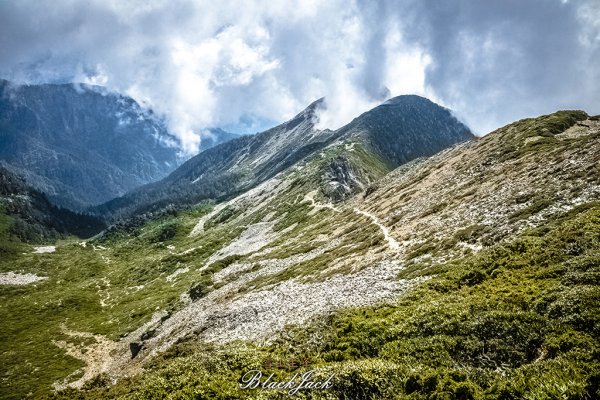 雪山主峰一日單攻963378