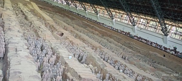 陝西省西安市秦始皇帝陵博物院之秦始皇兵馬俑博物館 - 世界第八大奇蹟、二十世紀考古史上的偉大發現之一2220052