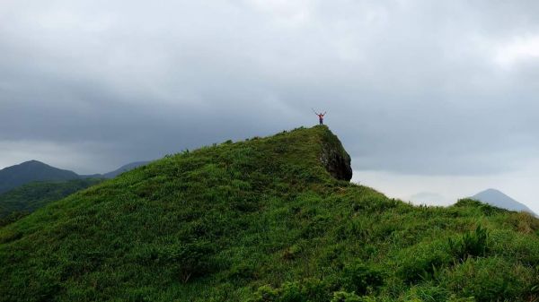 走進稜谷間的秘境…絕美欄杆外的鼻頭角307433