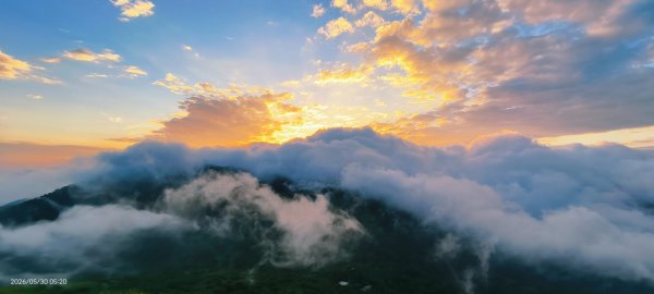 #大屯山 #雲瀑（過山雲） #日出 #滬尾碼頭 #夕陽 #虎山峰 #101大樓3065891
