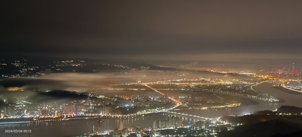 觀音山百萬夜景晨霧瀰漫&小觀音西峰3/42444966