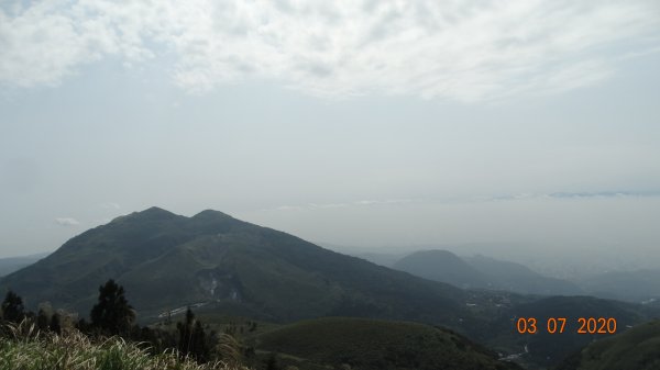 經不住陽光和遠處山頭的誘惑 !869660