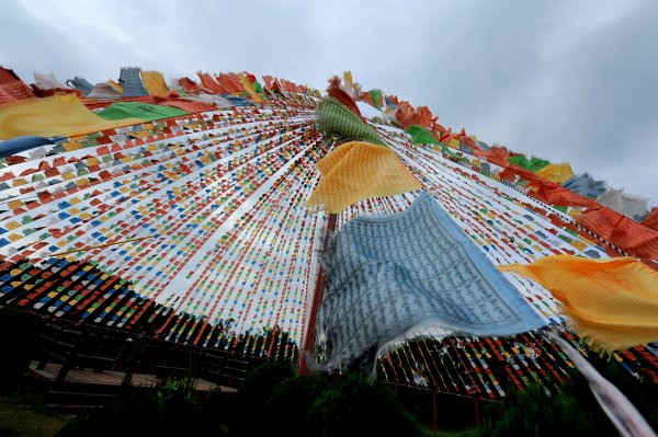 苗栗後龍小旅行   2022 D1010 龍王峽谷+台灣桑耶寺+五龍宮石雕媽祖 + 國定一級古蹟 鄭崇和墓