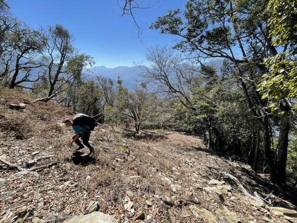 卡社山、拉夫朗山、加年端山 O型縱走 (二)1351306