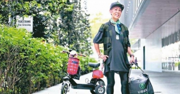 新聞】日本Uber Eats 阿嬤送拉麵 文章 運動筆記