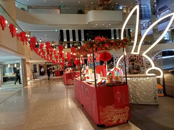 漫步繁華的臺北市中山區【齊心鞋力向前走】1989316