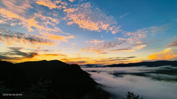跟著雲海達人山友追雲趣 #日出雲海 #火燒雲 6/62804206
