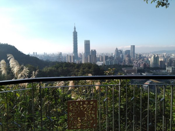 四獸山=象+豹+虎+獅1070466