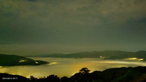 跟著雲海達人山友追雲趣 #琉璃光雲海 #火燒雲雲海 #日出雲海 8/142573953