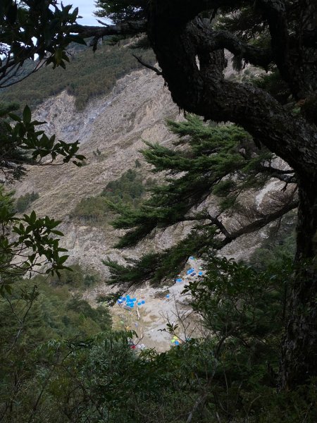 【 爬山趣 】神池營地跨年趣＆2023年的第一座百岳｜小關山1980441
