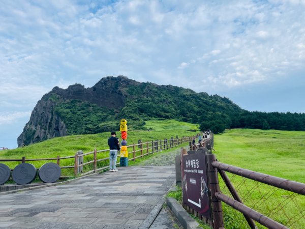 1140812 Jeju 城山日出峰。牛島2860818