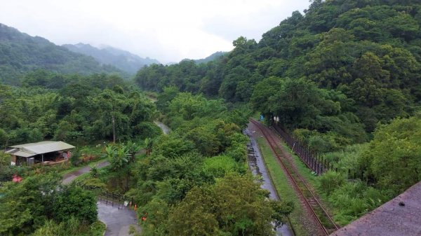 平溪  望古瀑布步道  猴硐貓村 運煤遺址。搭火車去旅行  最小的火車站 被人們忽略的秘境 望古瀑布2186058