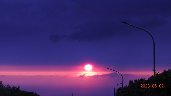 雲山水花鳥蝶 - 天龍國阿伯的日常6/2飛碟雲?上帝光 ?2170594