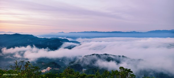 二格山 #琉璃光 #雲海流瀑 #雲瀑 #火燒雲 #霞光 #日出 6/192815303
