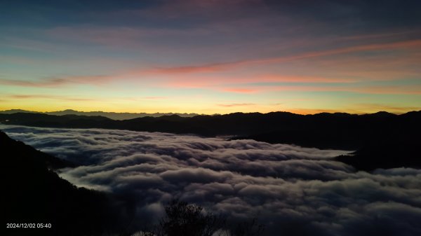 跟著雲海達人山友追雲趣 #翡翠水庫壩頂 #日出雲海 #火燒雲 12/22658617