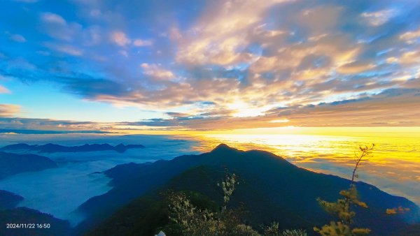 跟著雲海達人山友追雲趣-二訪 #鳶嘴山 解鎖 #黃金雲海 #夕陽雲海 #火燒雲 #琉璃光2652025