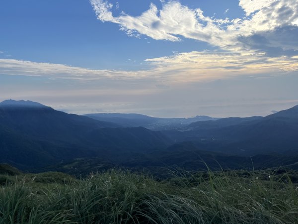 [臺北大縱走手拿牌-05/16] 第三段寶石手拿牌位置1: 七星山主峰活動柱2571344