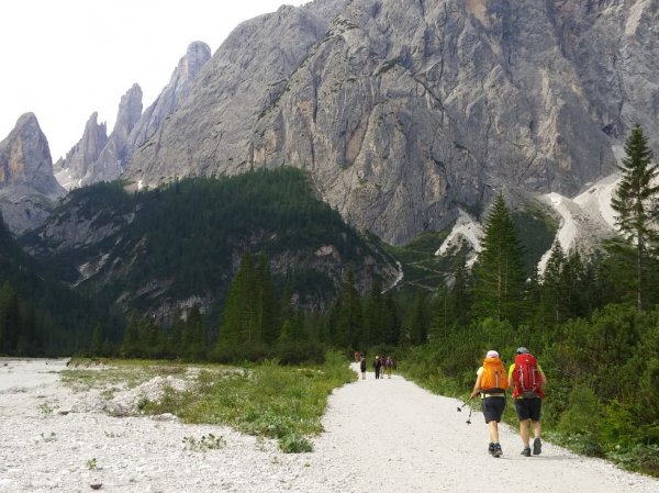 義大利多洛米提山748699