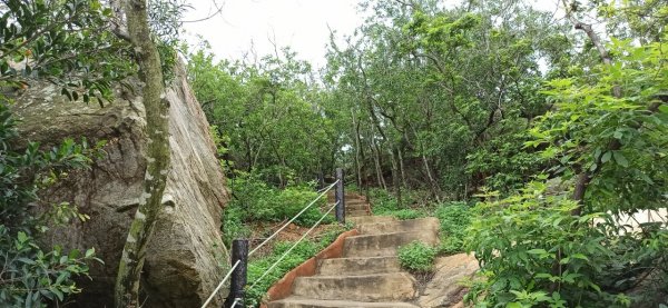 散策於金門之梁山觀止步道，水頭聚落，沙美老街