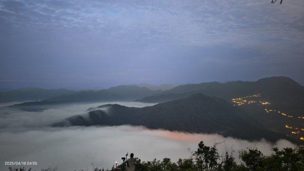 #翡翠水庫壩頂 #日出雲海 #火燒雲 #藍腹鷴 #夜路走多了總會遇到鬼？！#松月櫻 4/182764573
