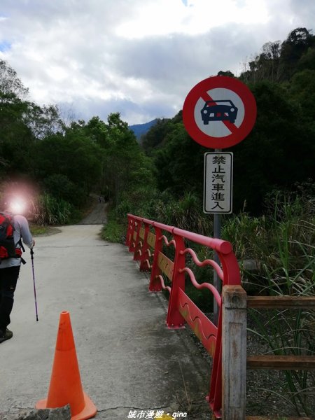 手腳並用之虎山行。 水雲三星~虎山步道1300675