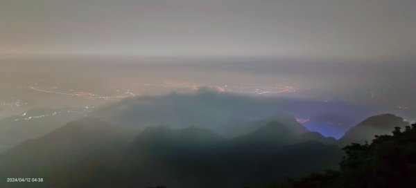 晨霧瀰漫的觀音山2476155