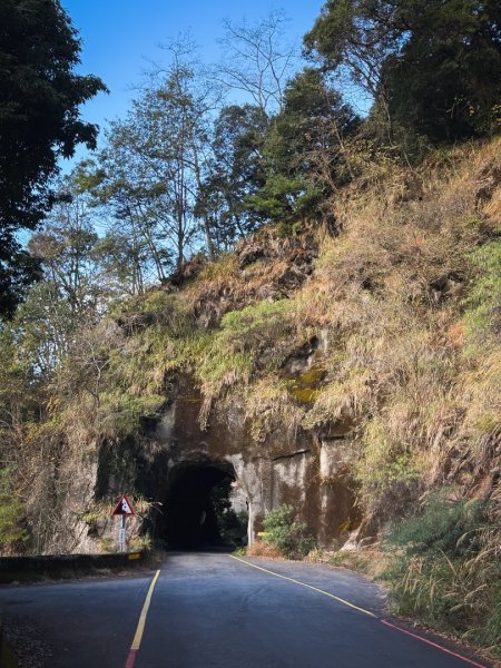 鳶嘴山上的瘦稜2983855