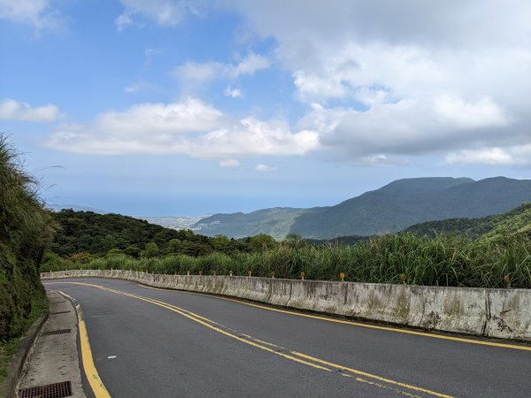 七星連走(小油坑 七星瀑布 夢幻湖 七星公園 七星東峰 七星主峰 凱達格蘭山 恐龍接吻石 七星南峰1697721