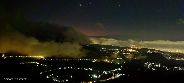 大屯山星空夜景&山嵐雲霧飄渺1/192405880