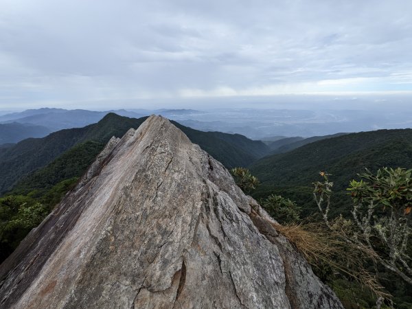 鳶嘴山稍來山1885869