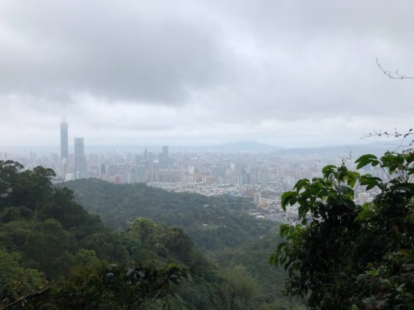 南港山縱走（中華科大登山口—象山）550423