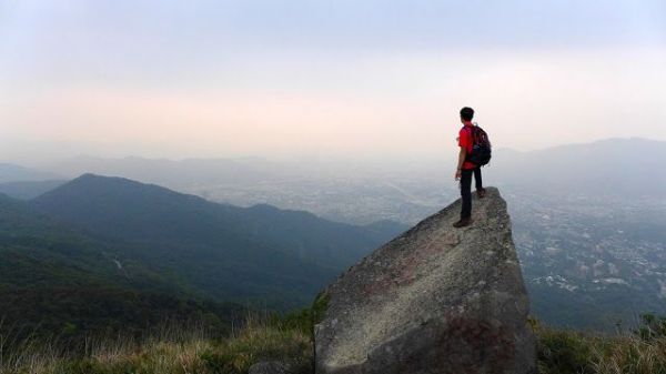 【香港】絕佳環景視野、平易近人最高峰-香港大帽山旅記