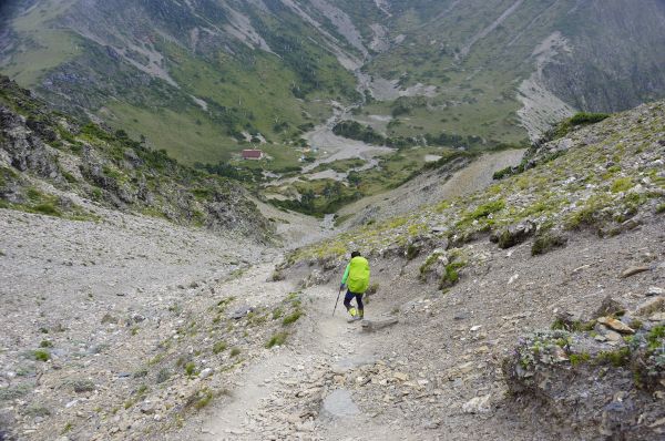 2018.08.09-12 百岳行之重返南湖圈谷_前進馬比杉山400202