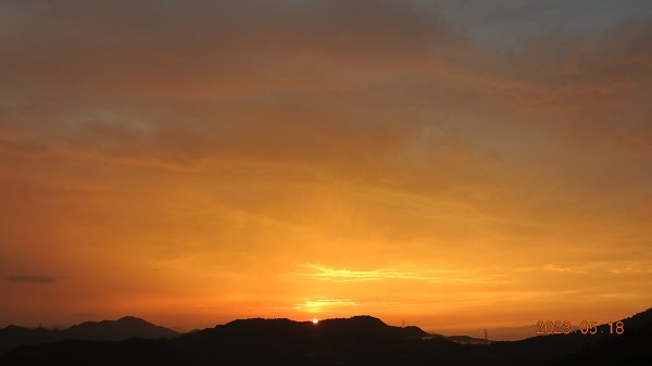 5/20我愛您新店四十份翡翠水庫壩頂日出雲海&5/182154193