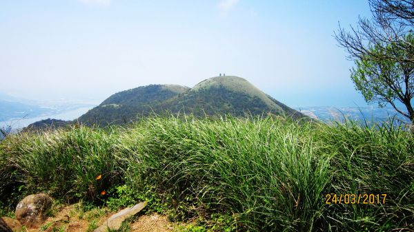 草山多秀色 , 大屯峰巒好風光 !172469