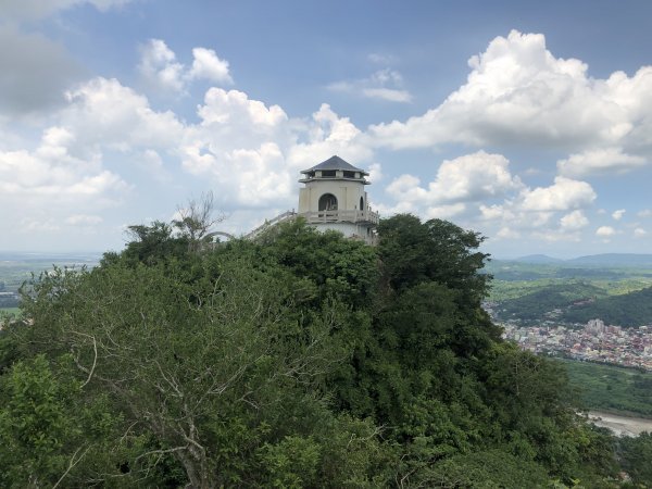 旗尾山、靈山、月光山連稜縱走2711709