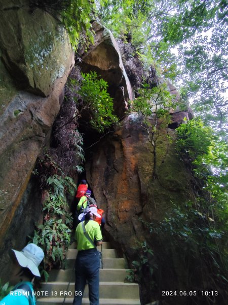 走訪新北市中和區及土城區的名勝古蹟：圓通禪寺、牛埔頭山、新加坡山2518405