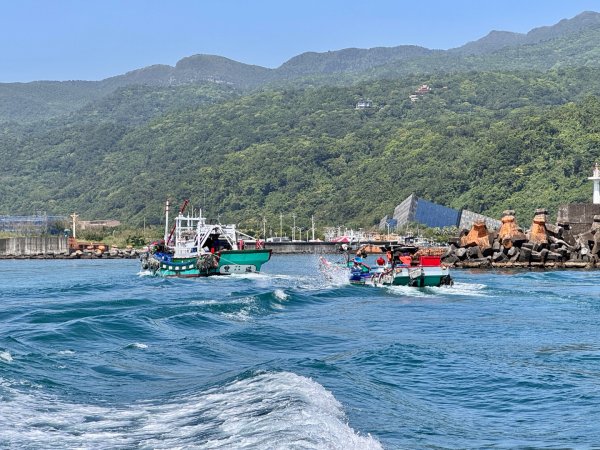 走讀龜山島 爬401高地 繞島轉2763913