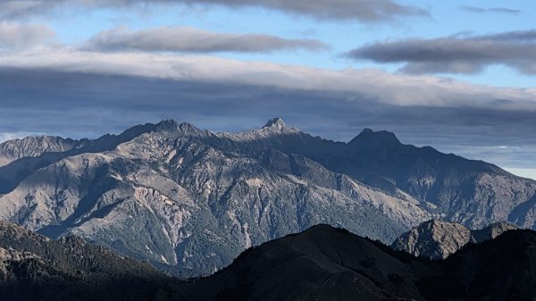 深秋綺麗山景和雲海的饗宴戒茂斯上嘉明湖山遊記2947337