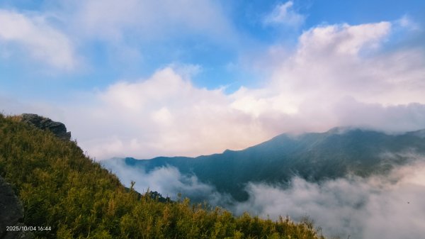 #小觀音山西峰 #雲海 #雲瀑 #觀音圈 #夕陽 #霞光 #月圓 10/5&6&42904196
