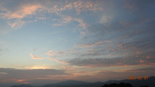 二格山日出火燒雲&藍天月亮雲海雲瀑6/7&8幻日(環/冰晶)2175059