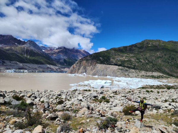 西藏的高山聖湖💙一措再措2907563