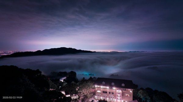 苗栗大湖 #薑麻園 #雲洞山莊 #琉璃光 #雲海 #雲瀑 2/222718349