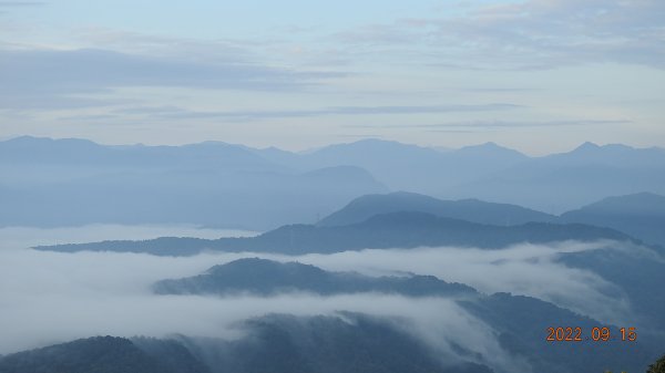 石碇二格山雲海+雲瀑+日出+火燒雲 9/151843609