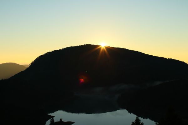 翠峰湖觀景台的日出231859