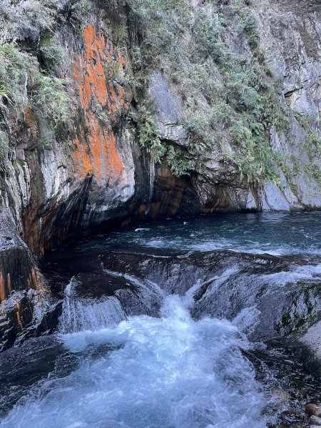 「七彩岩壁」南投帖比倫峽谷瀑布2985320