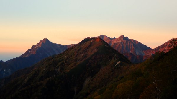 體驗日本最經典的北阿爾卑斯山脈之美燕槍穗縱走2964677